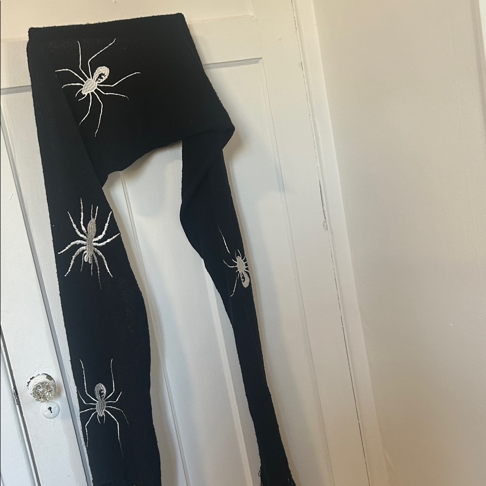 Black really long scarf Disturbia